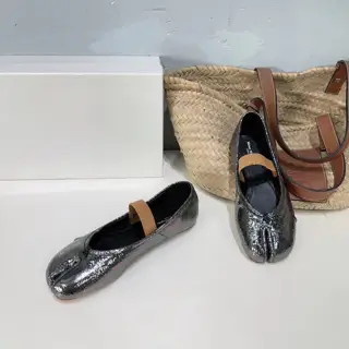 Maison Margiela autumn and winter new color Margiela tabi split-toe elastic ballet shoes