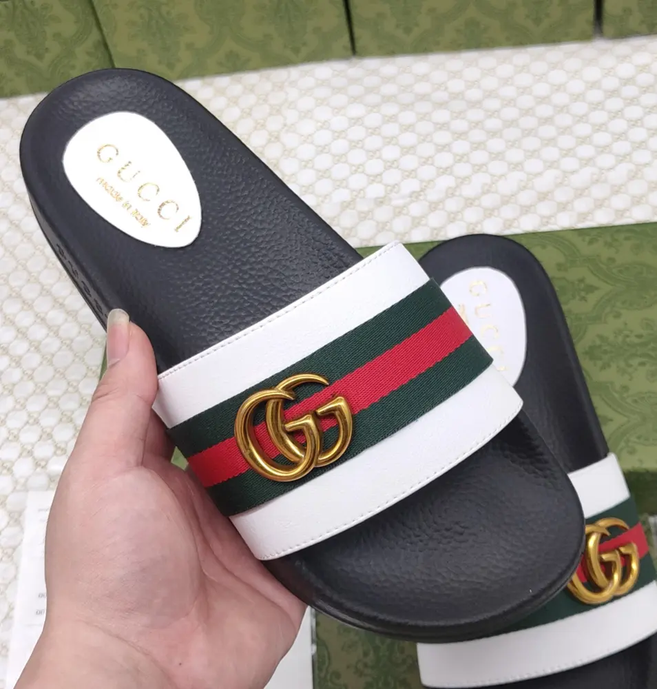 Gucci slippers