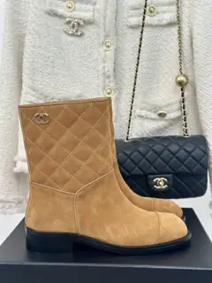 Chanel diamond color matching short boots