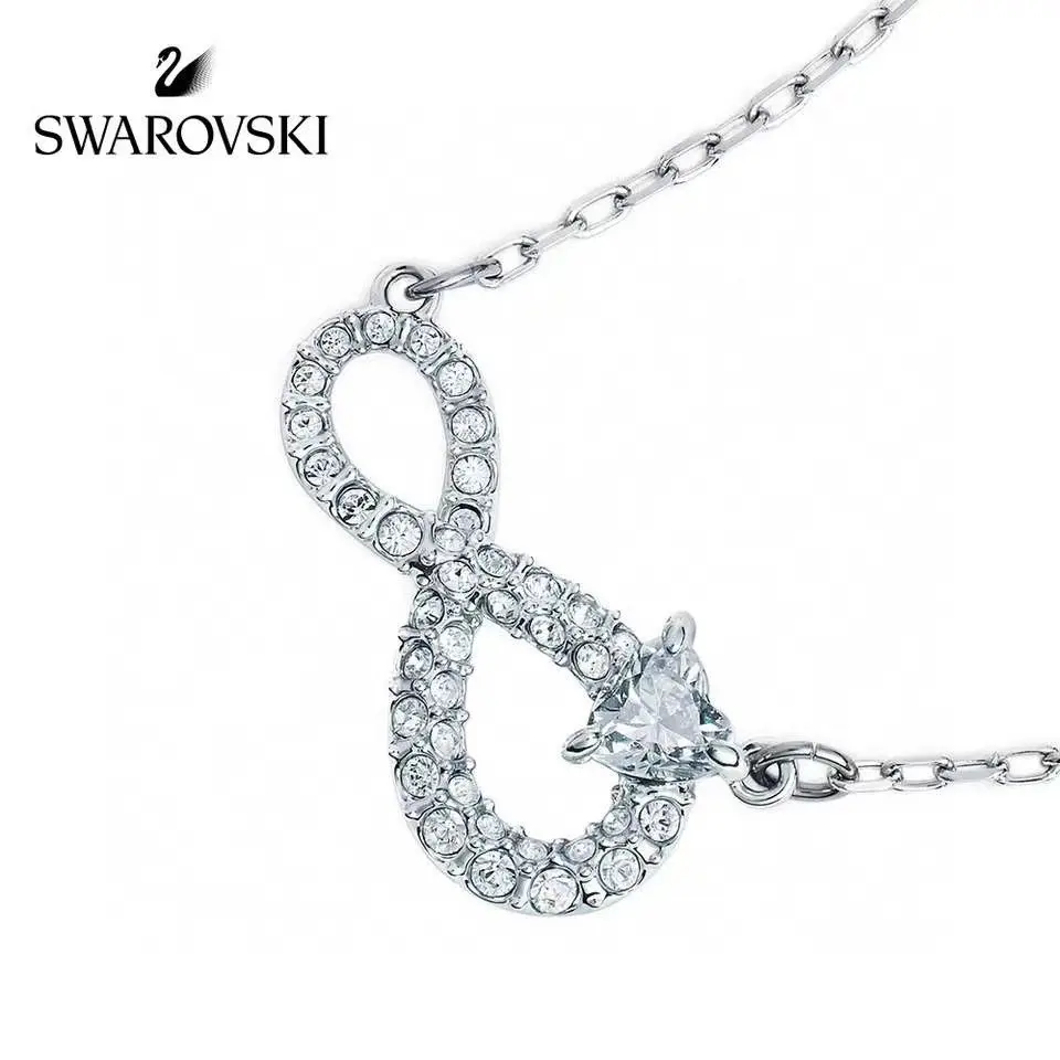 Swarovski Lucky 8 Series Clavicle Necklace