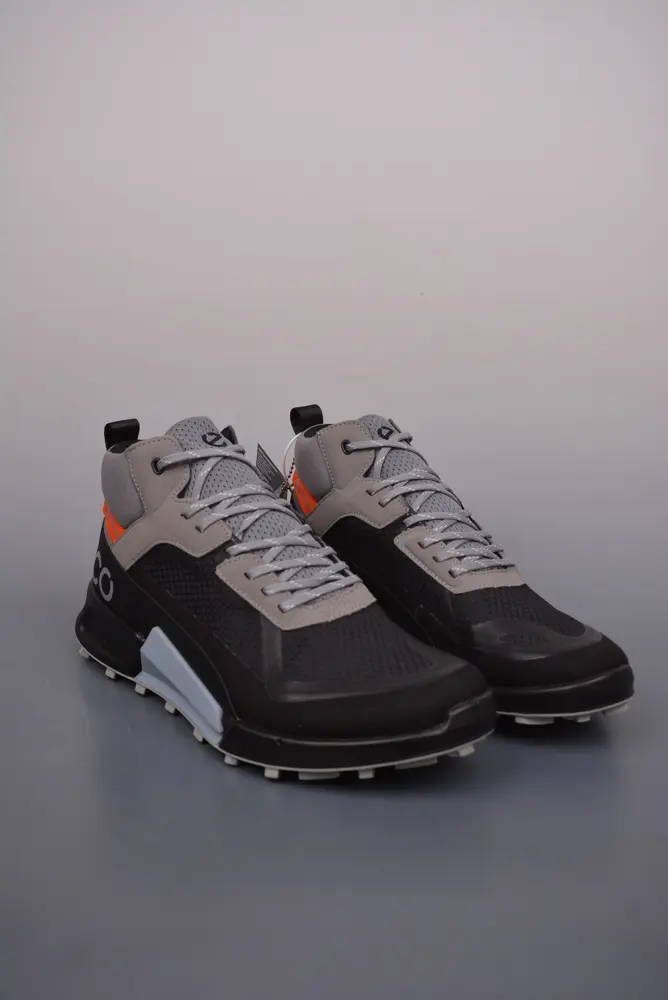 ECCO shock-absorbing waterproof men’s shoes
