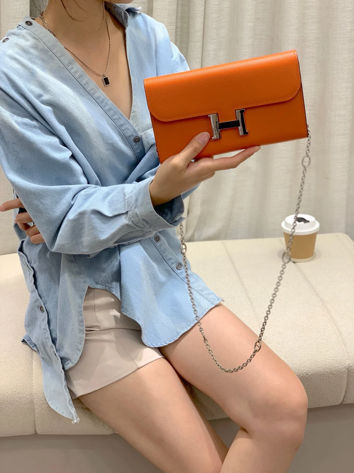 Hermès Constance