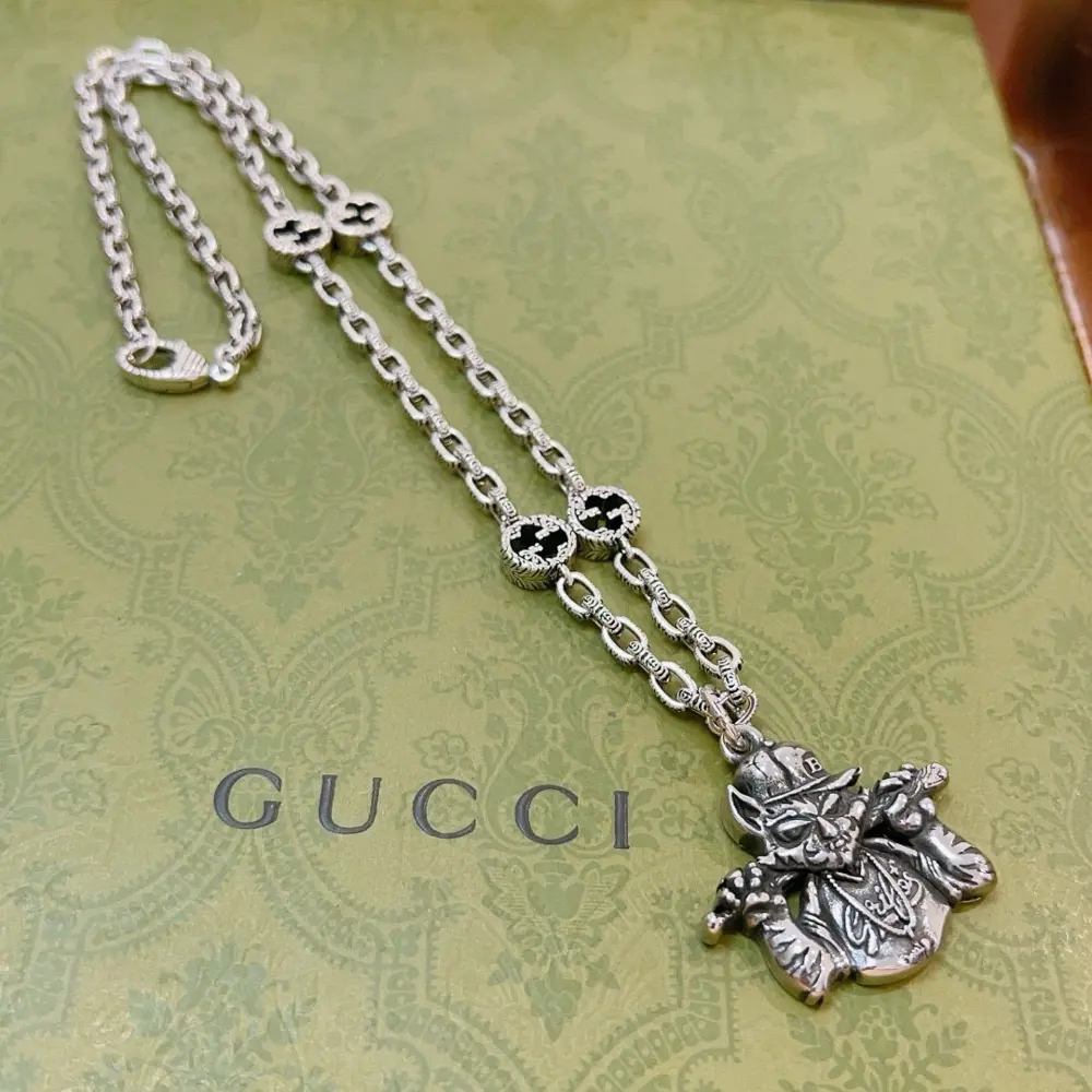 The latest Gucci necklace