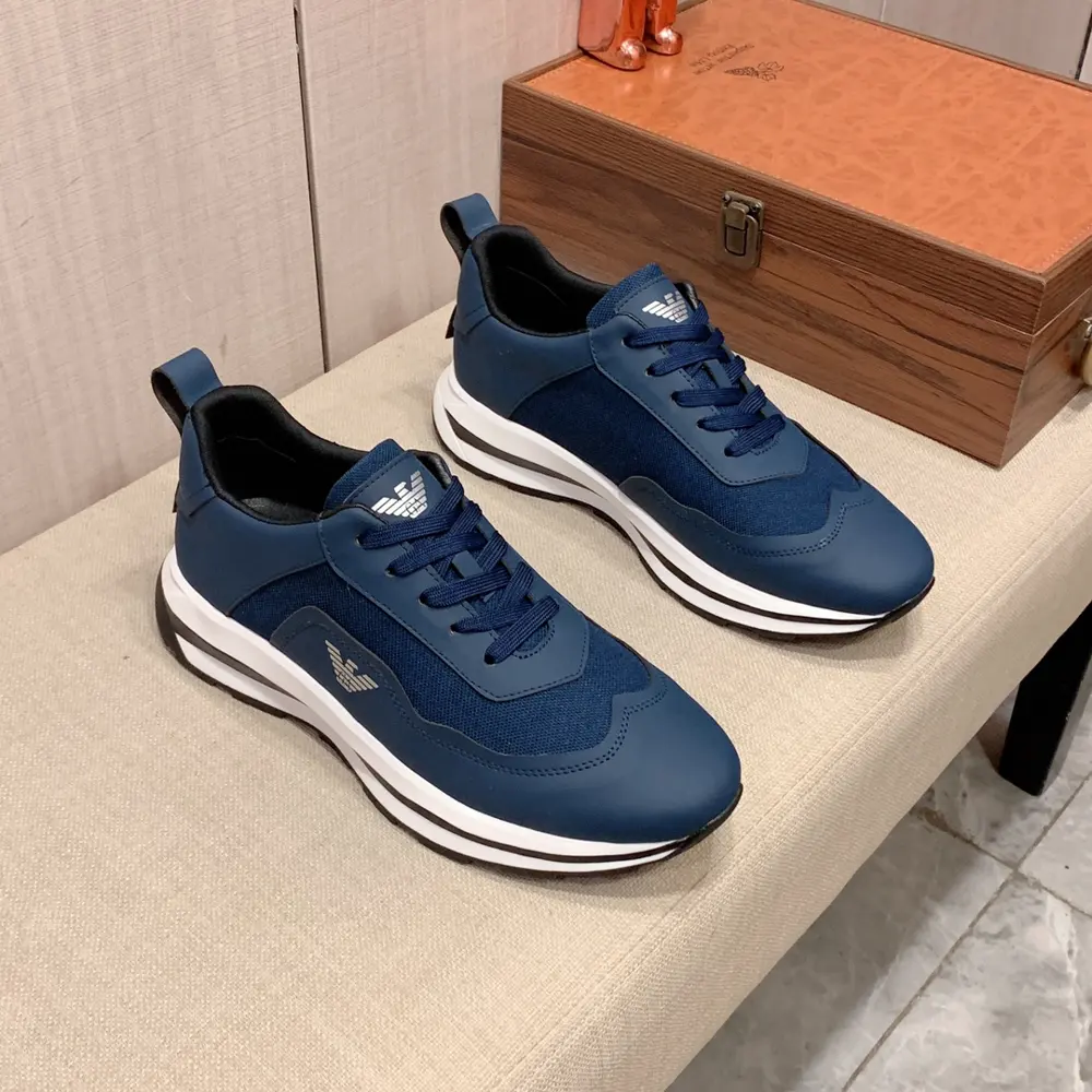 Armani’s fashionable casual shoes