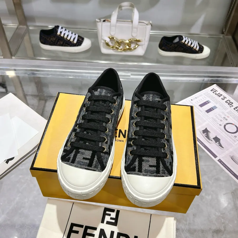 Fendi couple canvas shoes