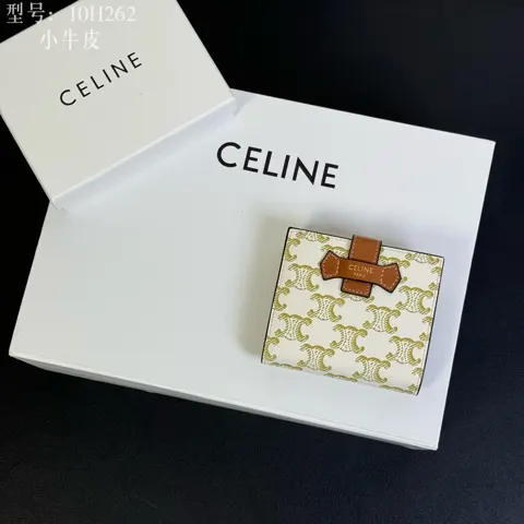 Celine Triomphe