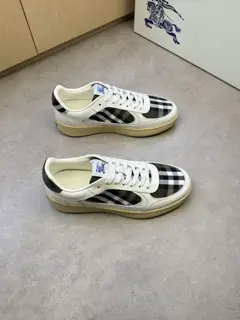 BURBERRY casual sports shoes