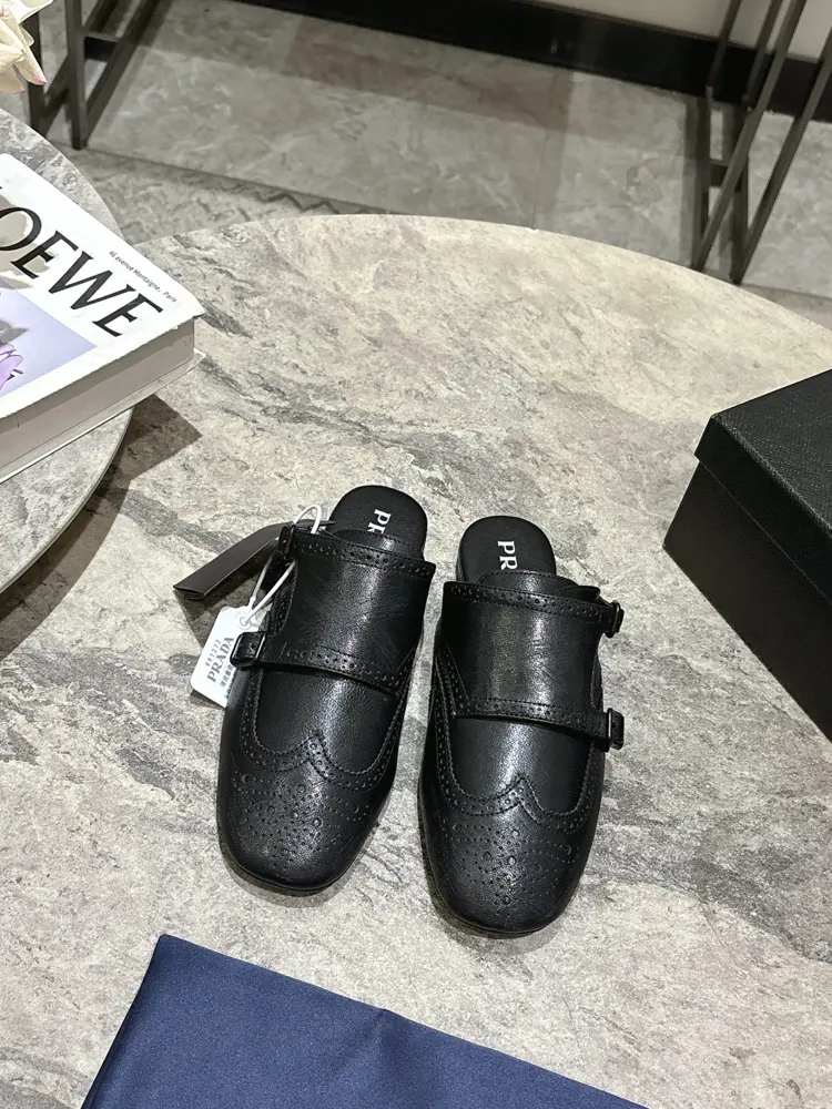 Prada retro tassel half-slippers are a hit
