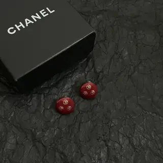 Chanel second-hand earrings