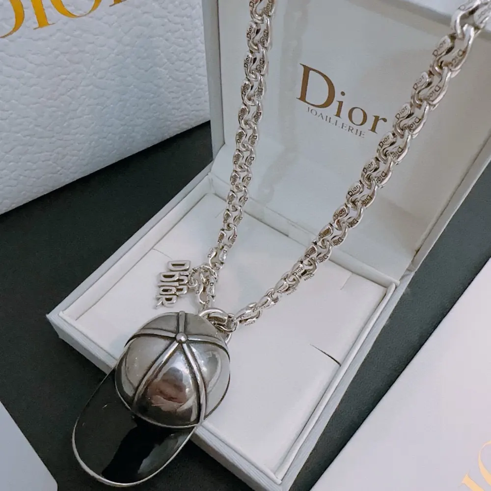 DIOR New Dior necklace Original goods New counter model