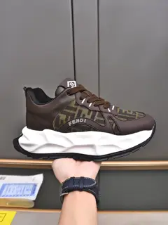Fendi casual sneakers