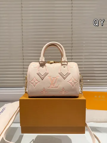 Louis Vuitton Speedy