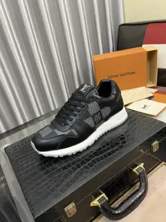 Louis Vuitton latest fashion casual shoes