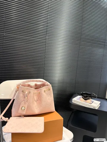 Louis Vuitton Bucket Bag