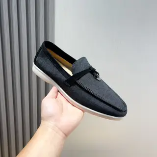 Loro piana couple style-new moccasin shoes. The water-repellent velvet upper is matched