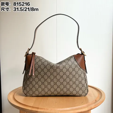 Gucci Shoulder Bag