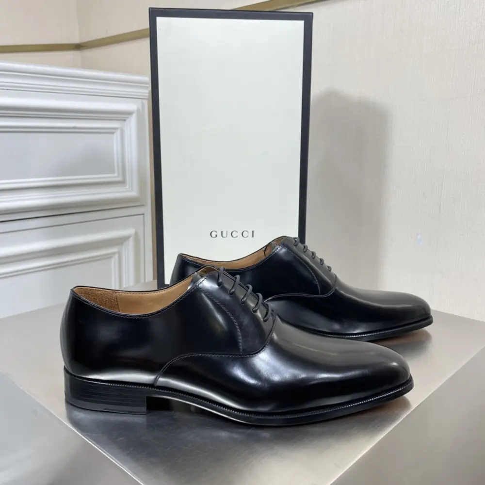 Gucci men’s lace-up shoes