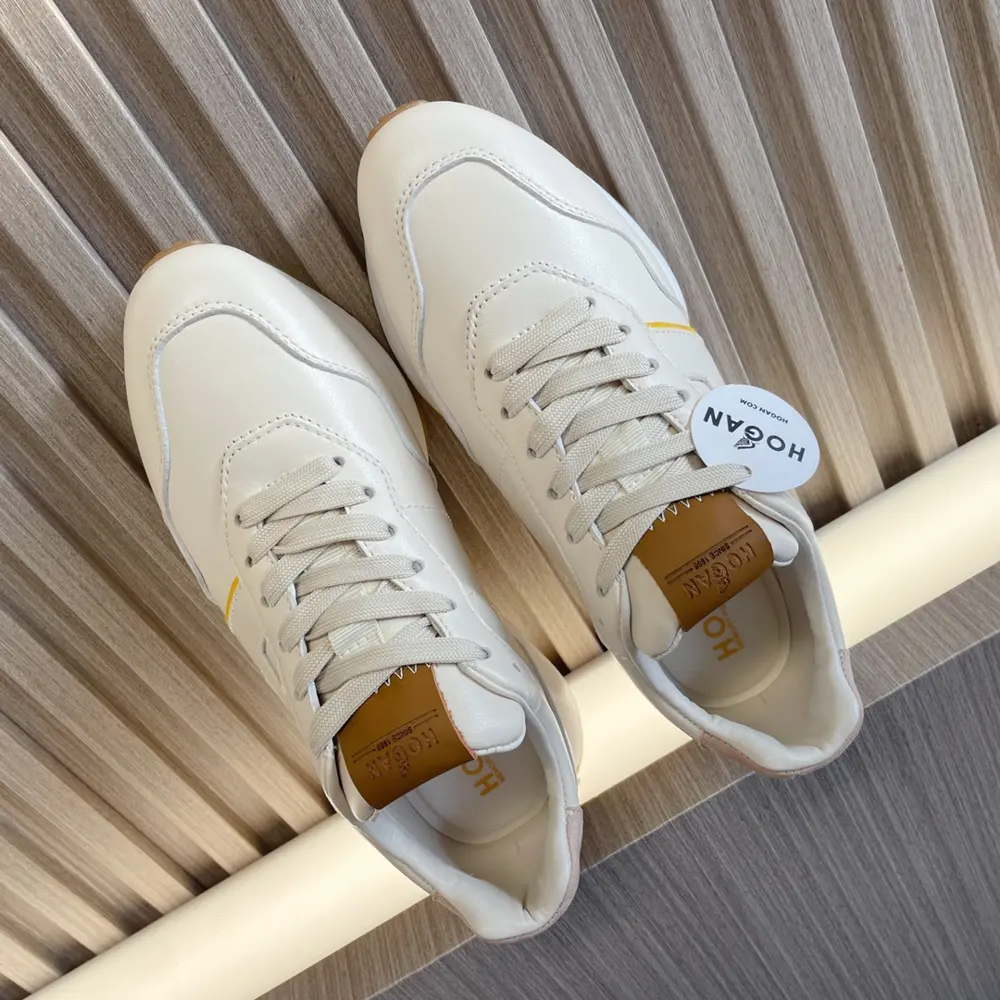 HOGAN Early Spring Couple Yacht Shoes