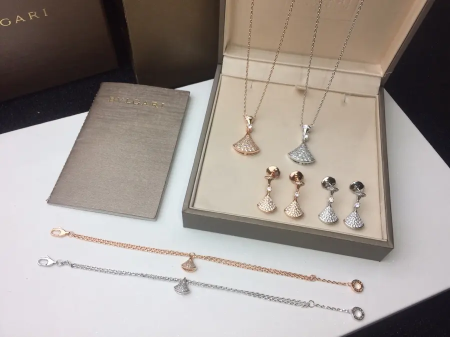 Bvlgari Necklace Bracelet Earrings UFO earrings