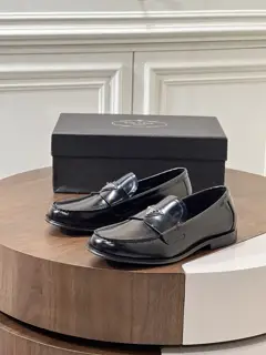 Prada business casual leather shoes