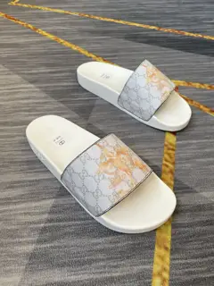 Gucci couple flip flops