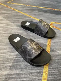Gucci couple flip flops