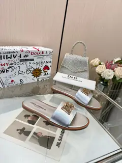 Dolce & Gabbana slippers
