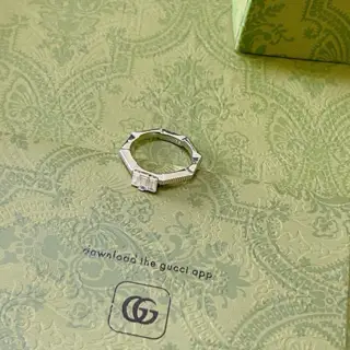 The latest Gucci ring with a higher grade. The same style as celebrities. Anger Forest