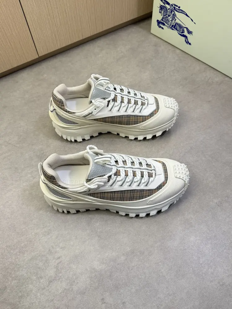 BURBERRY casual sports shoes
