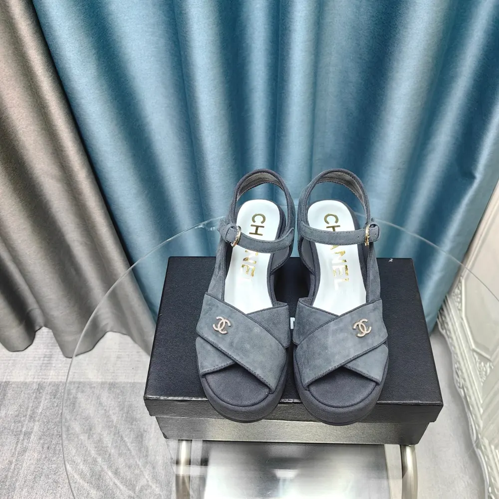 Top version Chanel 24ss thick-soled lame-heeled sandals