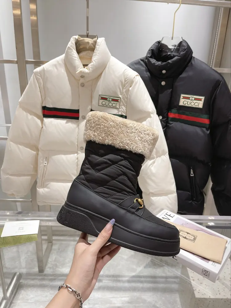 Gucci Merino sheepskin and fur snow boots