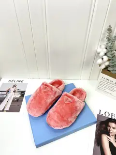 Prada Autumn and Winter Furry Slippers Series