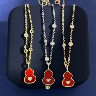 Qeelin Qilin Jewelry Red Agate with Single Diamond Heart Shaped Gourd Pendant Chain with