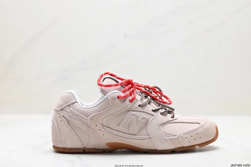 New Balance Maillard color matching creates a new cross-border cooperation