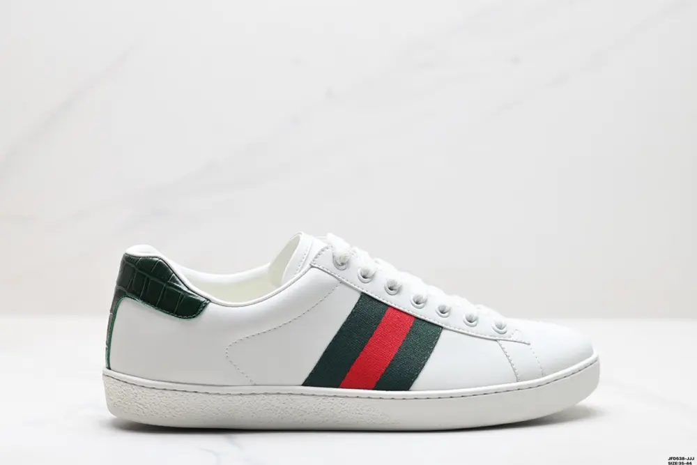 Gucci ACE leather embroidered bee fashion sneakers 429446