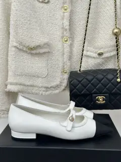 Chanel Milan catwalk pointed Mary Jane shoes