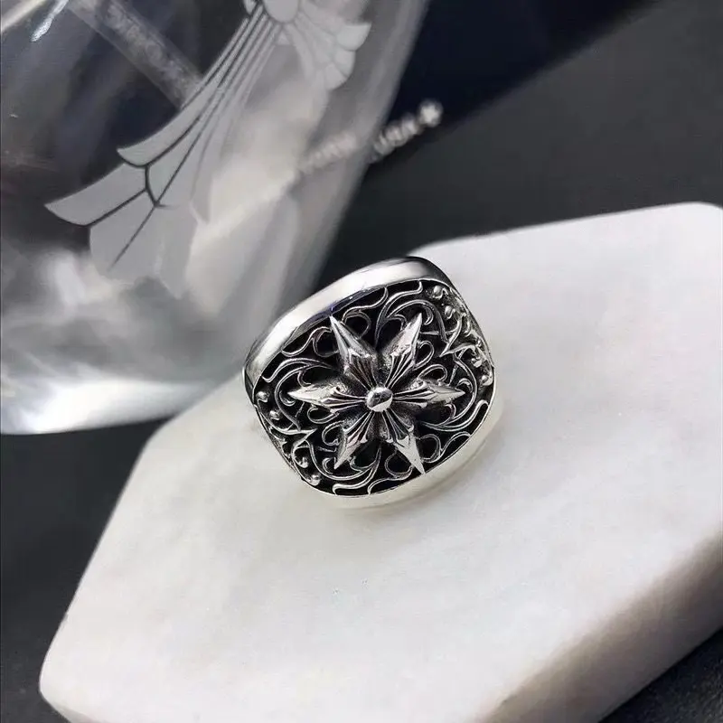 Chrome Hearts classic retro six-pointed star ring