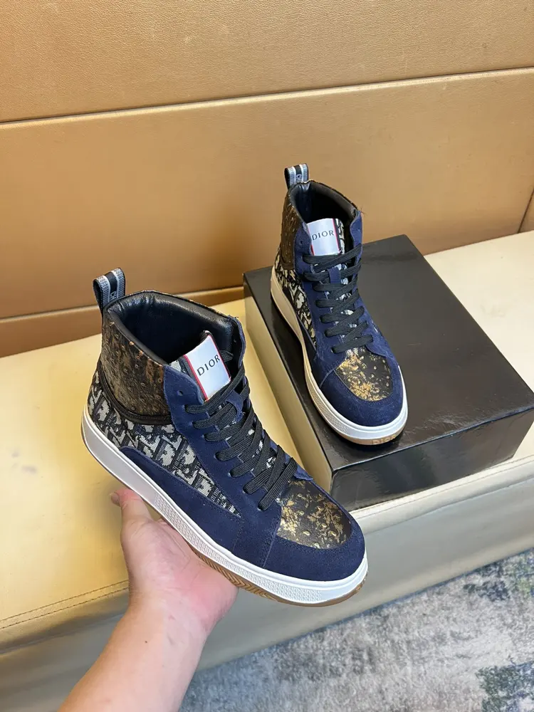 Dior Gaobang exclusive first release Dior ~ unique modern sports shoes. Counter purchase