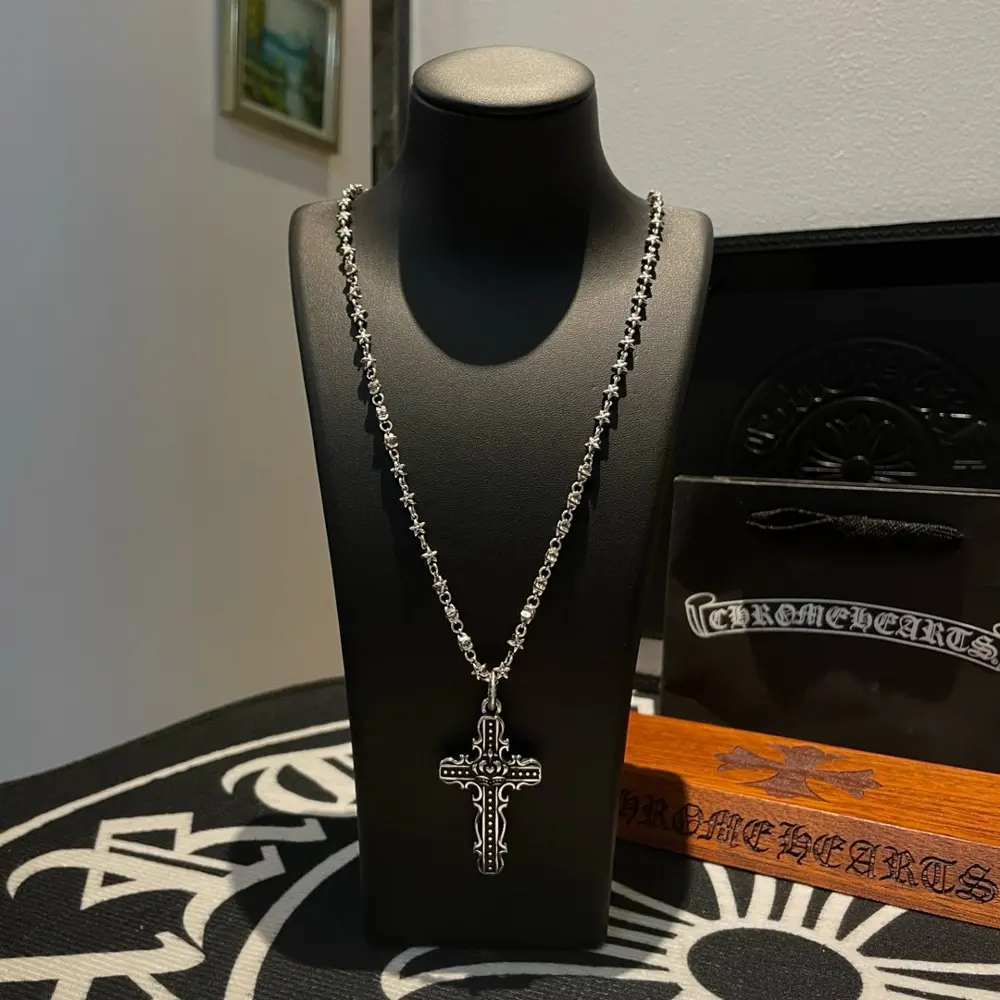 Chrome Hearts five-star flower necklace