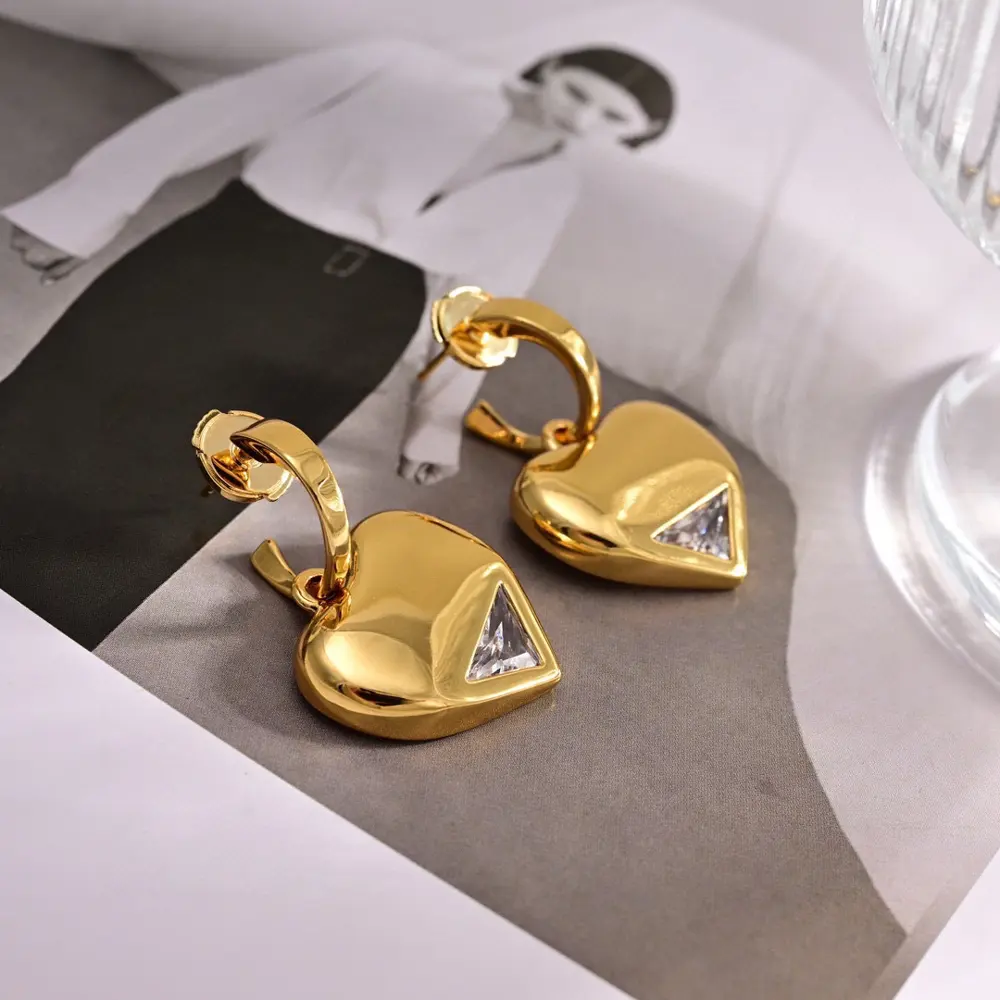 Prada triangle earrings The latest hot product is here