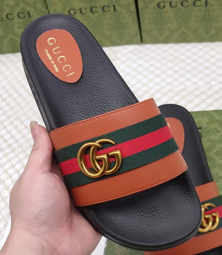 Gucci slippers