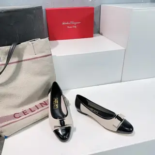 Salvatore Ferragamo Ferragamo Bow Hardware Buckle Canvas Flat Shoes