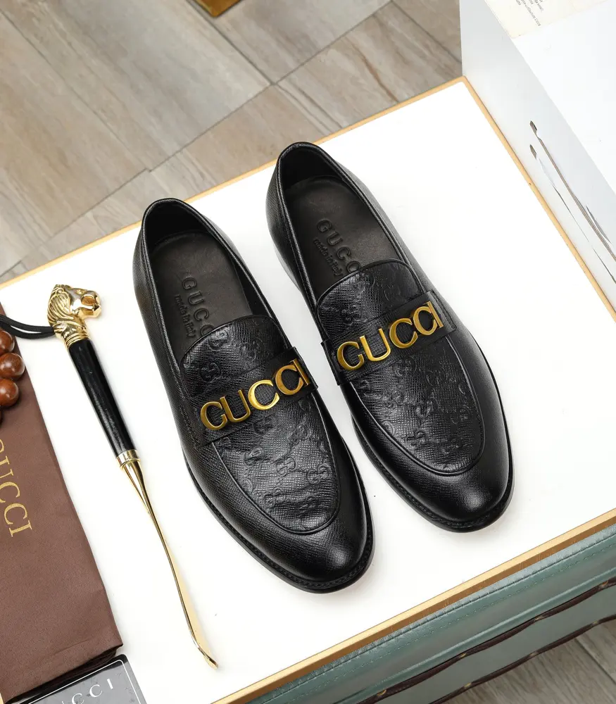 Gucci dress shoes Italy Imported cowhide + top imported water-dyed cowhide lining Finely