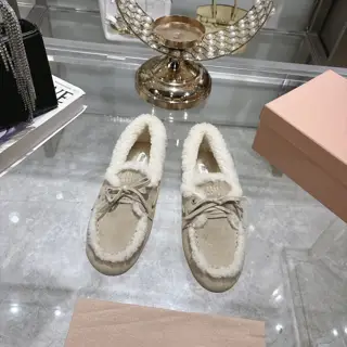 Miu Miu Miu loafers 2024 autumn and winter new cotton shoes furry shoes from Miu series