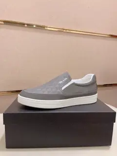 Prada casual fashion men’s shoes
