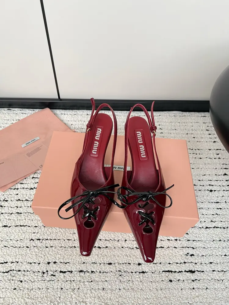 miumiu Miu 24/Spring and Summer catwalk style kitten heel pointed toe sandals