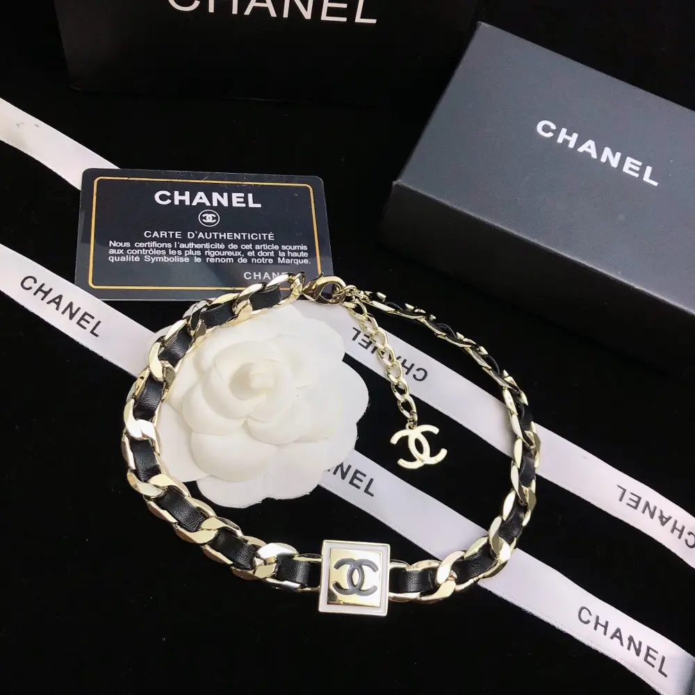 Chanel vintage double C necklace