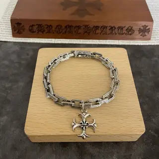 Chrome Hearts Classic Retro Bamboo Twist Bracelet Cross Pendant