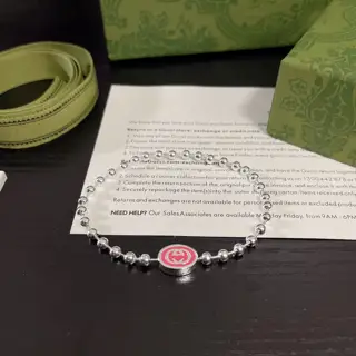 Gucci Interlocking G Beaded Necklace Pink