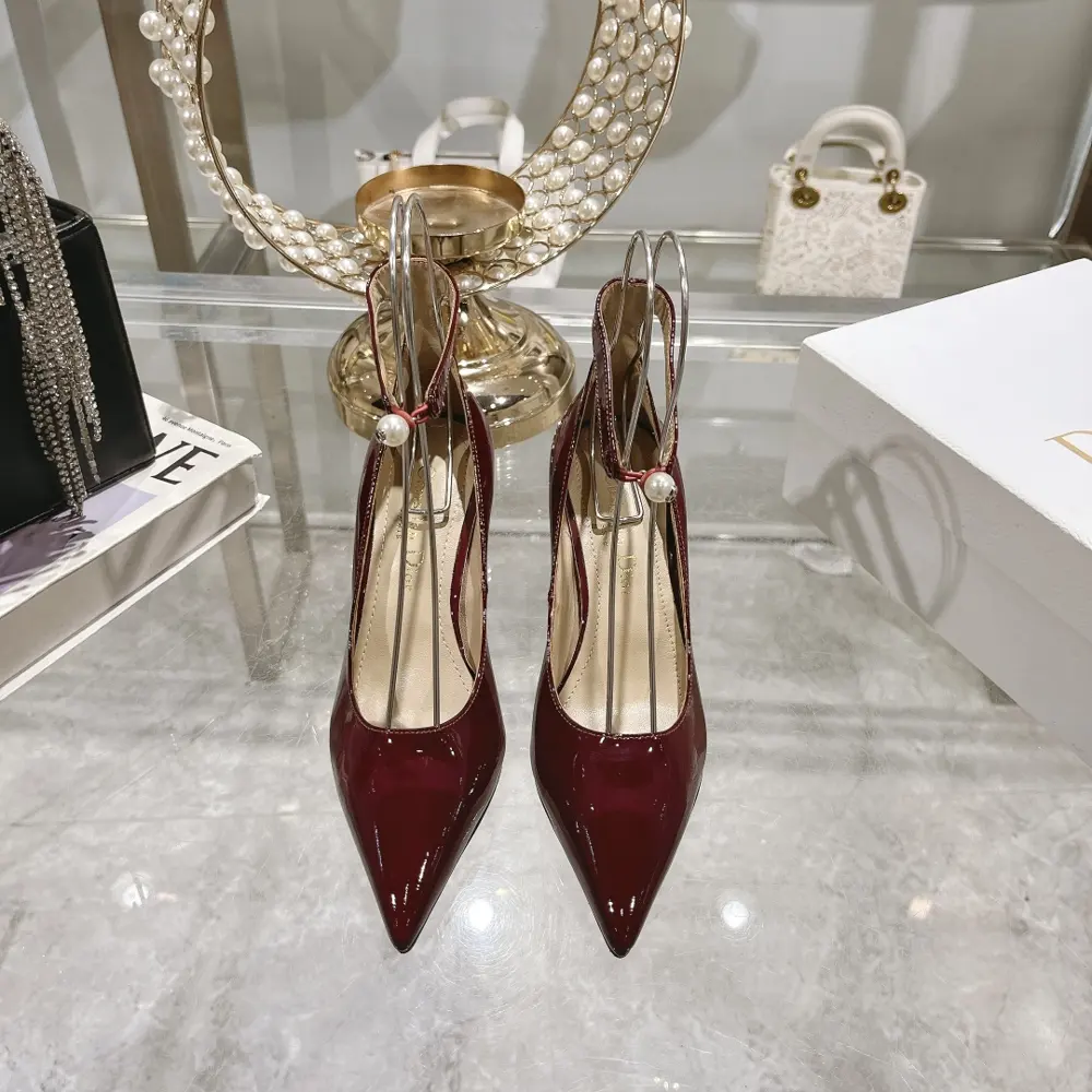 Dior 2024 Spring and Summer new Tribales series women’s shoes CD celebrity style fashion